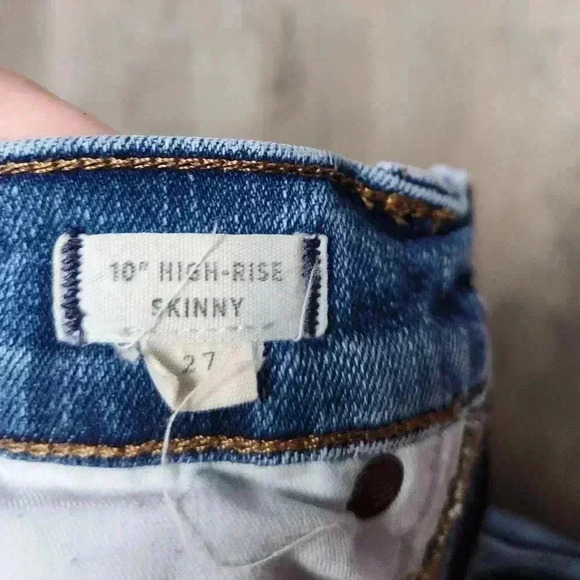 Madewell 10" High-Rise Skinny Jeans Cutout Tulip Raw Frayed Hem Edition 27 - Picture 12 of 12